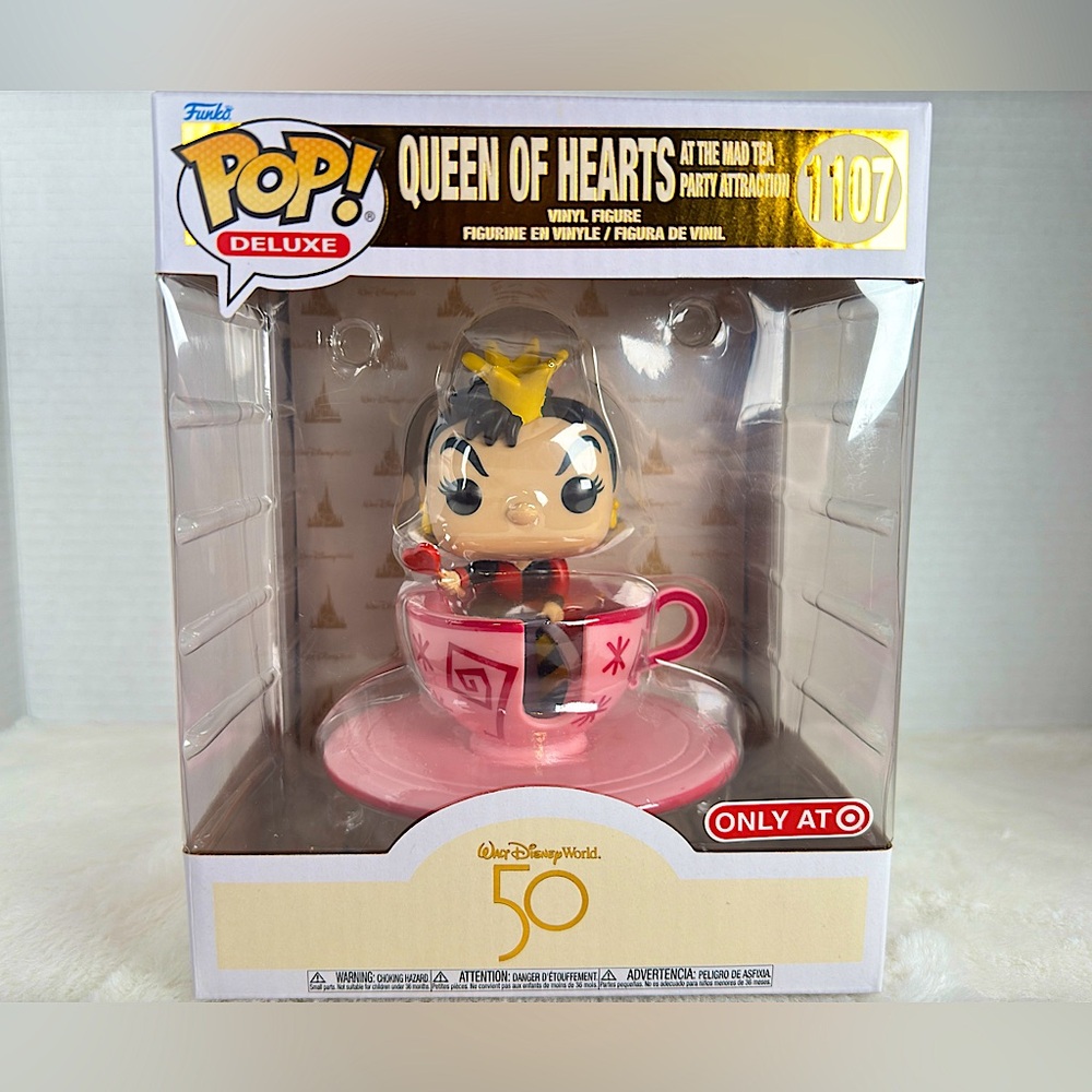 Funko POP Queen Of Hearts #1107 Exclusive Deluxe Disney Alice in Wonderland